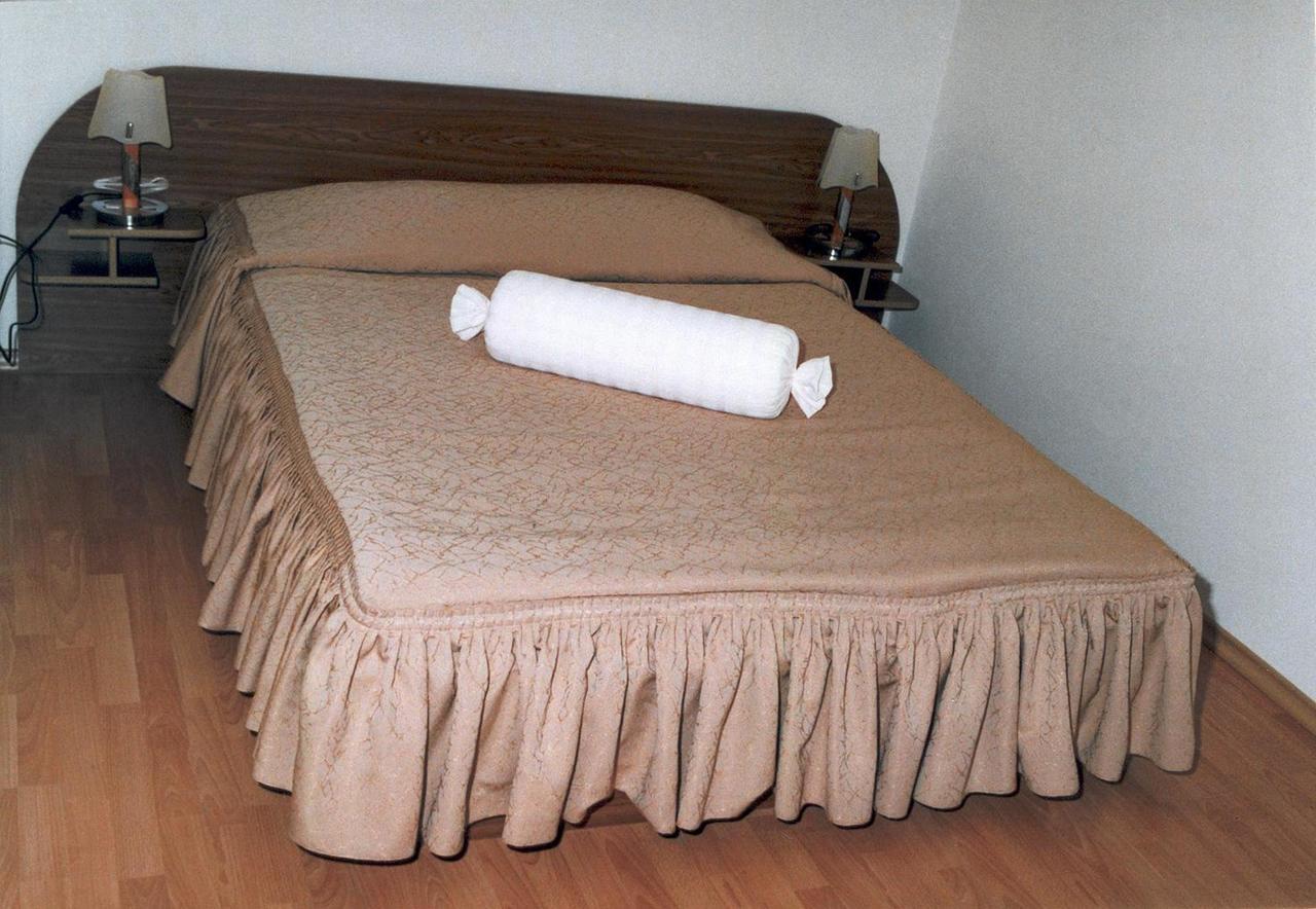 Paradise Hotel Madzharovo Room photo